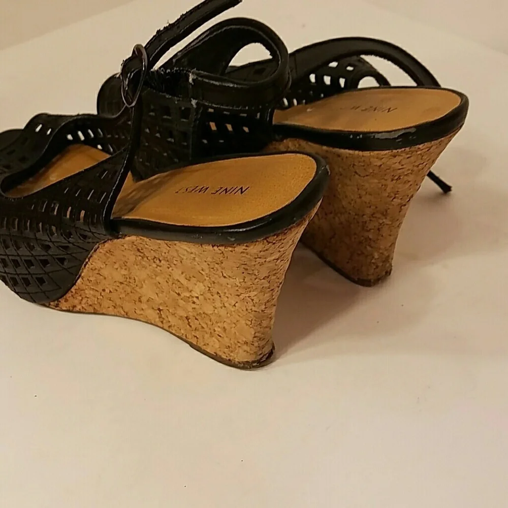 Nine West strappy wedges size 7 1/2